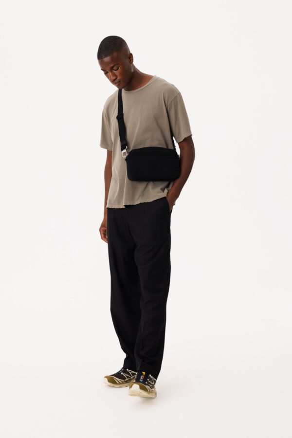 Resale The Travel Crossbody in Black - Image 5