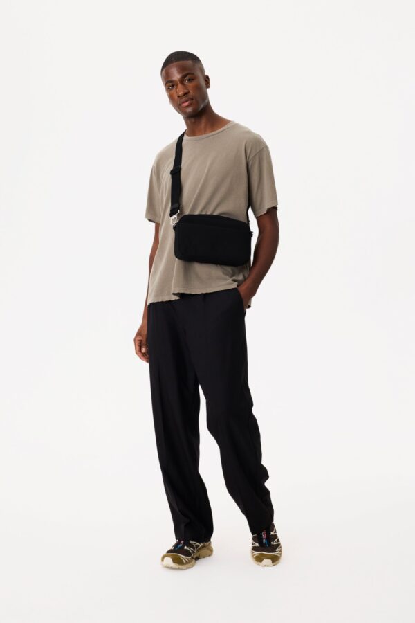 Resale The Travel Crossbody in Black - Image 6